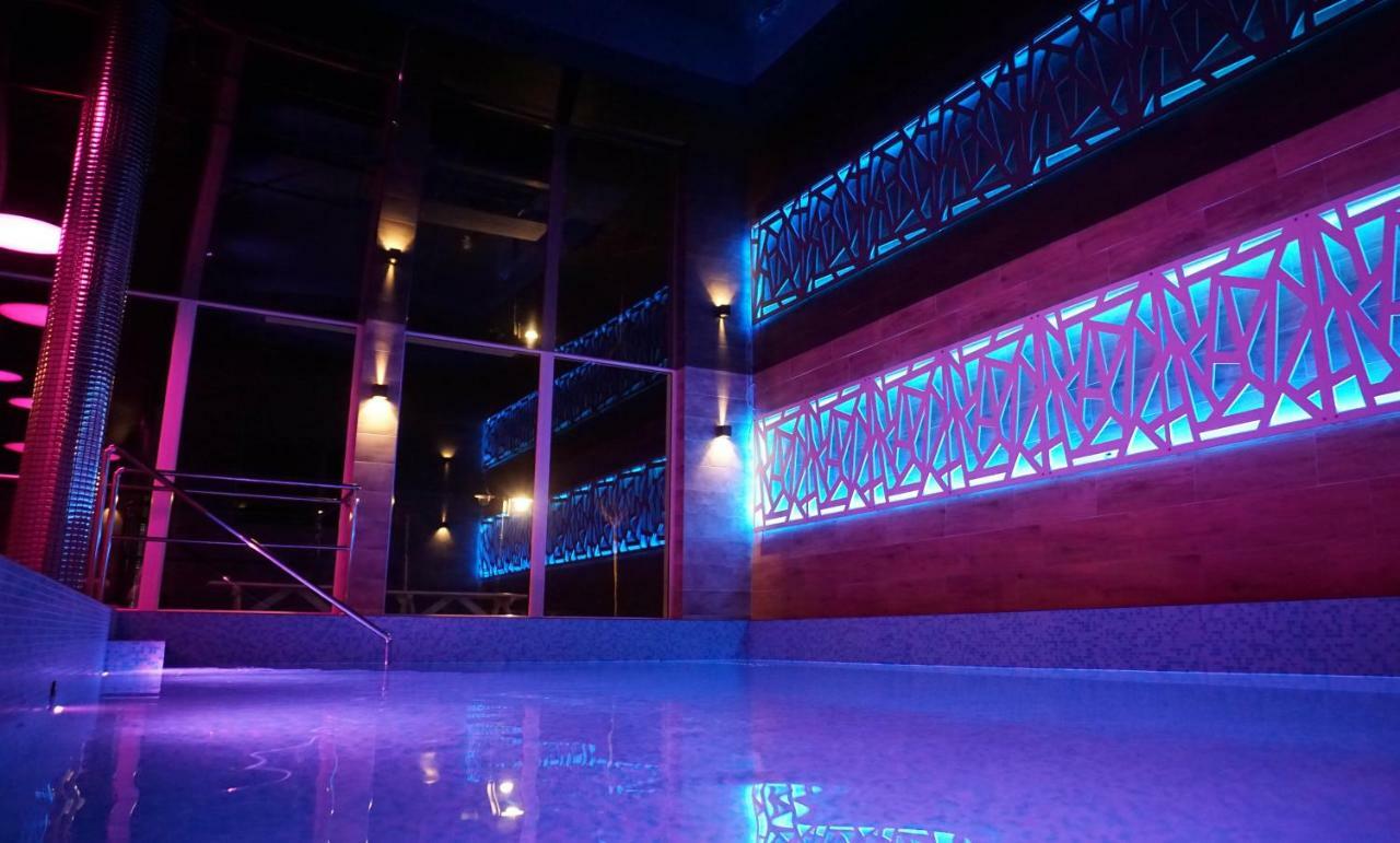 Tramontana Family & Wellness Hotel Darlowko Exterior photo